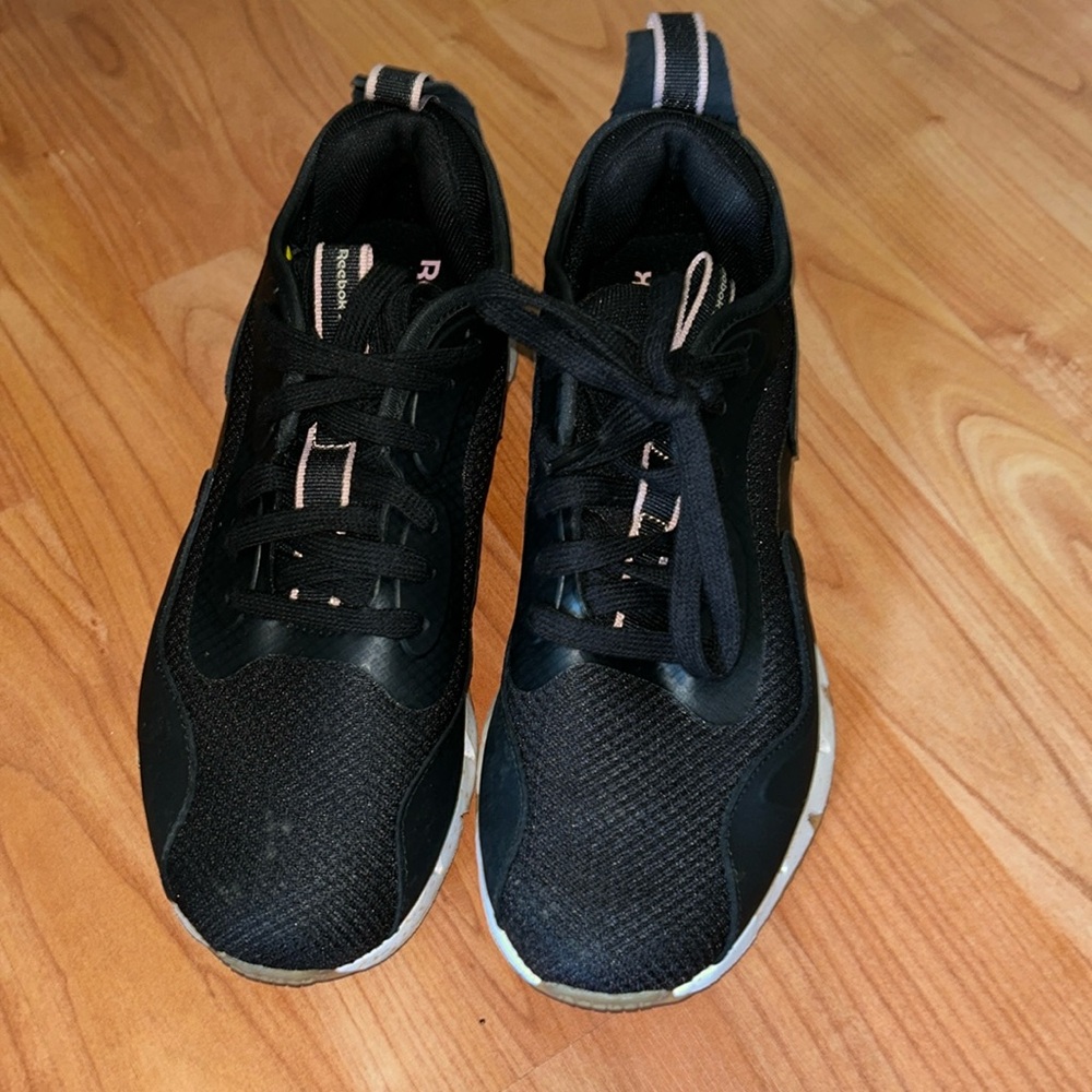Reebok Zig Dynamica Black Shoes, Size 8 .. nwob